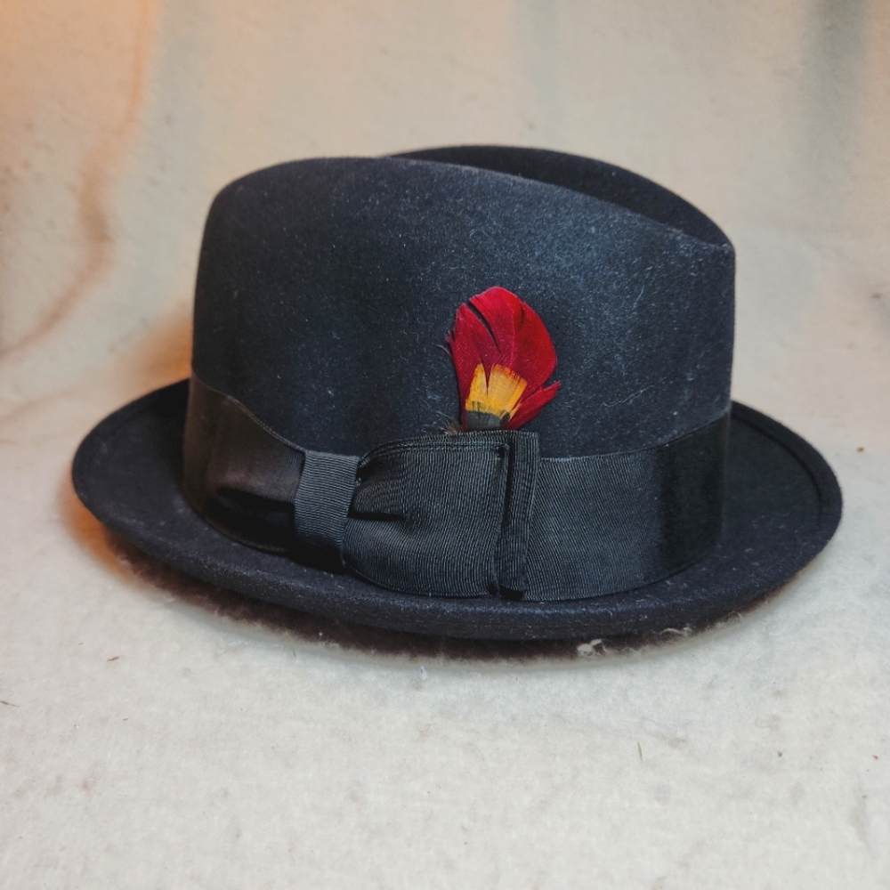 Vintage Adam Hat From New York. Never Worn Size 7